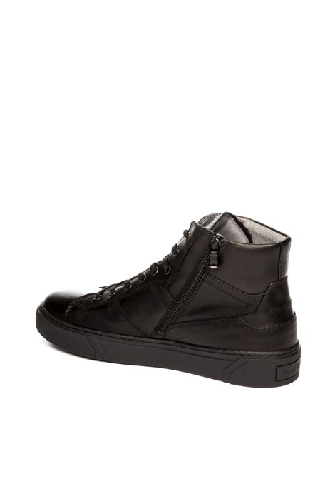 Black leather sneaker NERO GIARDINI | 400451GUANTO-100